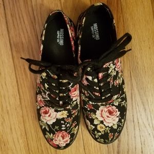 Women's floral sneakers size 7